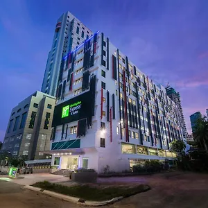 Holiday Express & By Ihg Hotel